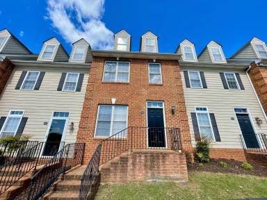 Main picture of 824 Wiggington Rd
