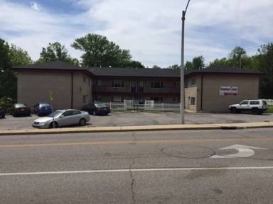 Main picture of 2106 E 2nd St