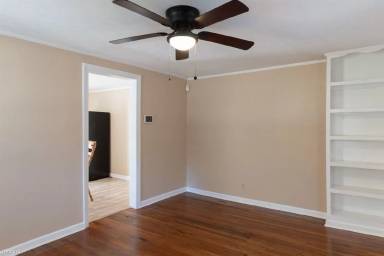 Main picture of 903 Winston Rd
