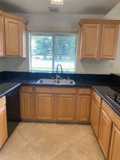 Main picture of 355 W Serria