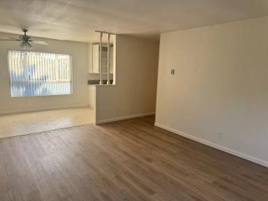 Main picture of 4151 Illinois St