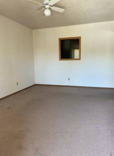 Main picture of 831 E Prairie Hill Dr