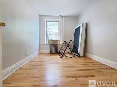 Main picture of 1556 Atlantic Ave