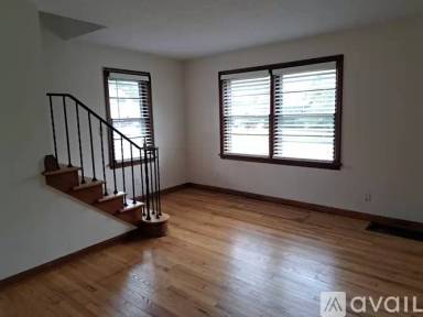 Main picture of 1103 W 5th St