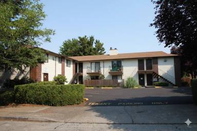 Main picture of 4911 SE Sherman St