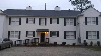 Main picture of 1107 N Madison St