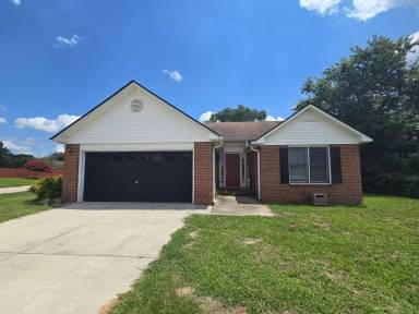 Main picture of 412 Sparrow Dr
