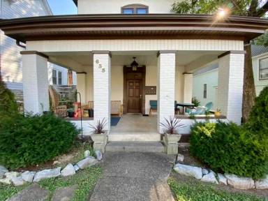 Main picture of 635 E Main Ave