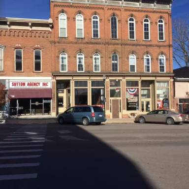 Main picture of 140 E Main St