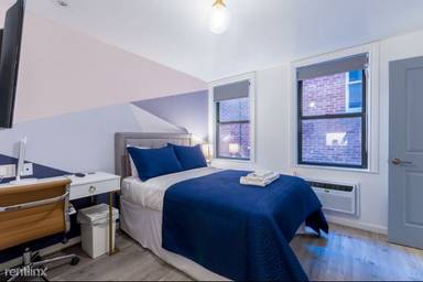 Main picture of 146 W 4th St