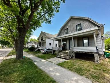 Main picture of 1281 Elm St