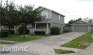 Main picture of 2822 Deerfern Ln
