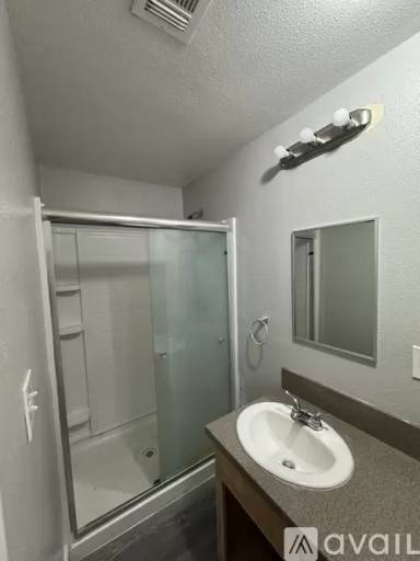 Main picture of 4624 Main St