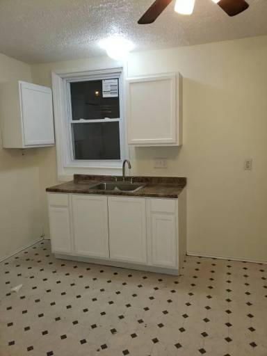 Main picture of 2050 W 83rd St