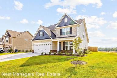 Main picture of 717 Stonebriar Ave