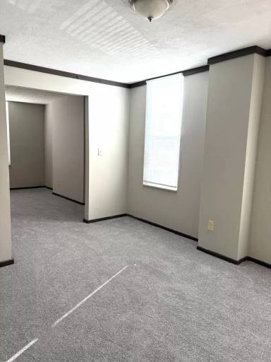 Main picture of 401-407 Gilbert St