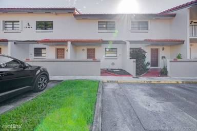 Main picture of 13404 SW 62nd St