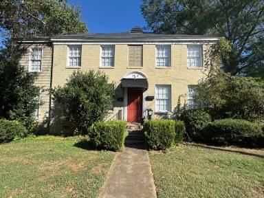 Main picture of 1435 E Fairview Ave