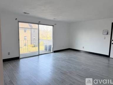 Main picture of 113 Oak Ln
