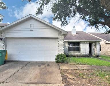Main picture of 7811 Black Bird Ln