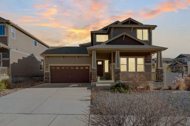 Main picture of 1058 Antrim Loop
