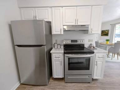 Main picture of 2301 SW 39th Dr