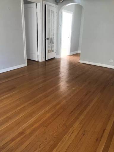 Main picture of 1619 W Lunt Ave