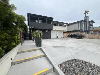 Main picture of 4732 Bancroft St