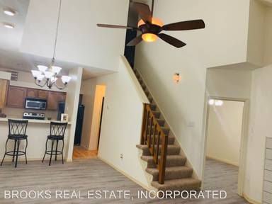 Main picture of 202 Kensington Pl