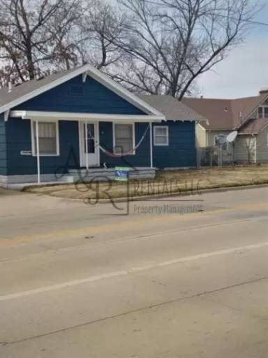 Main picture of 1304 S Joplin St