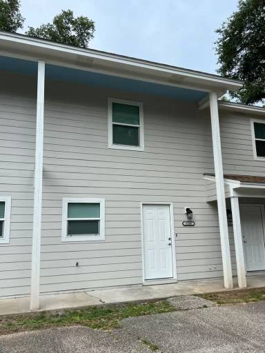 Main picture of 6384 Sandy Ln