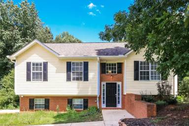 Main picture of 505 Brewer Dr