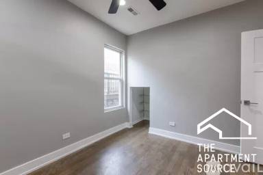 Main picture of 2839 W Wellington Ave