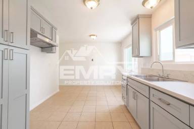Main picture of 3848 W 105th St