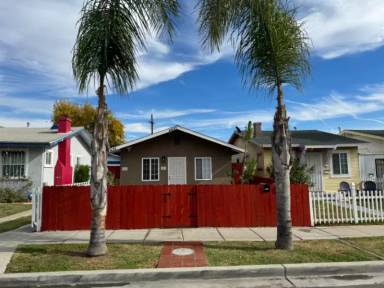 Main picture of 4433 Wilson Ave