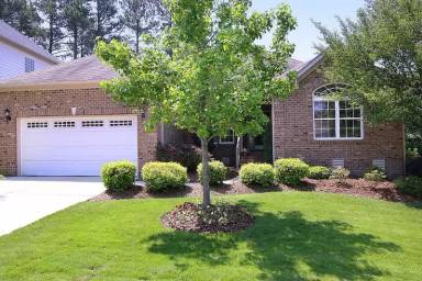 Main picture of 1018 Bellenden Dr