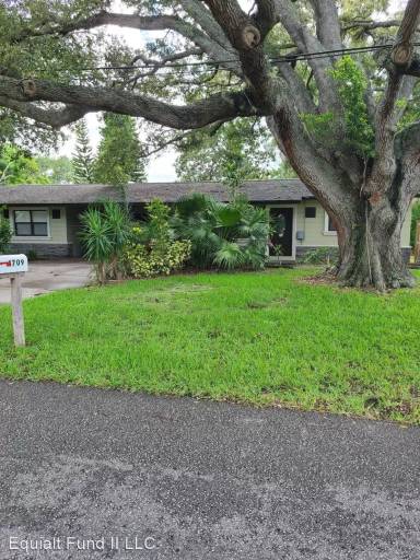 Main picture of 4709 25th St N
