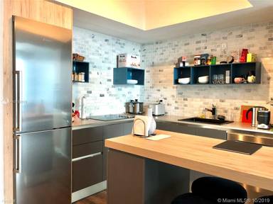 Main picture of Hollywood Station