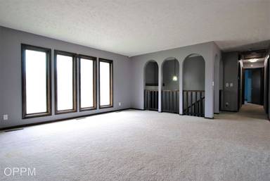 Main picture of 800 Cody Cir