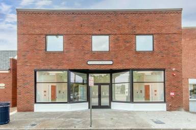 Main picture of 106 N Main St