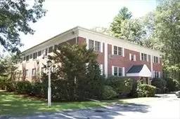Main picture of 7 Village Ln
