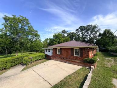 Main picture of 1314 McRee Dr