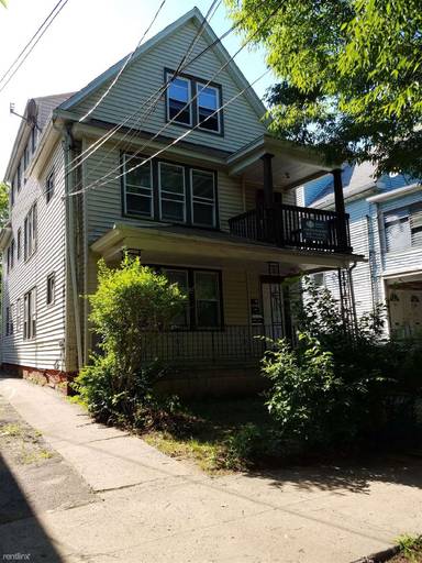 Main picture of 80 Shepard St