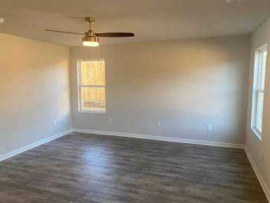 Main picture of 182 Marina Dr