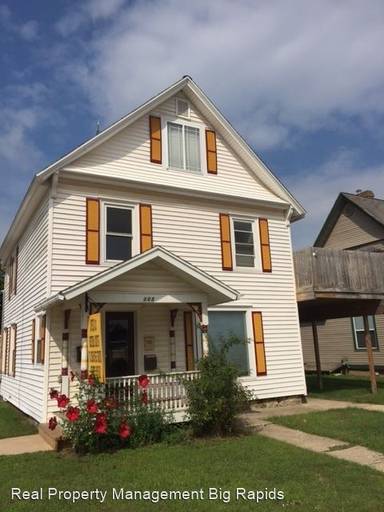 Main picture of 305 N Michigan Ave