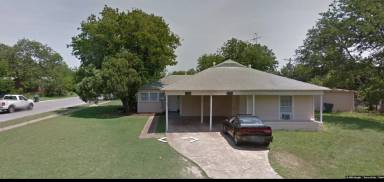 Main picture of 2101 Elkins Ave