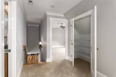 Main picture of 8508 Peony Dr