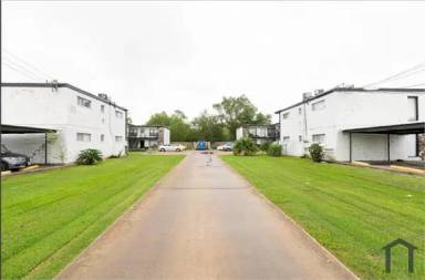 Main picture of 5938 Schroeder Rd