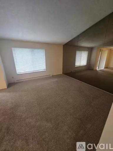 Main picture of 405 W Bellwood Dr