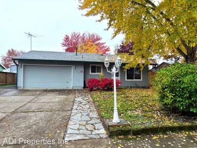 Main picture of 541 NE 40th Ave